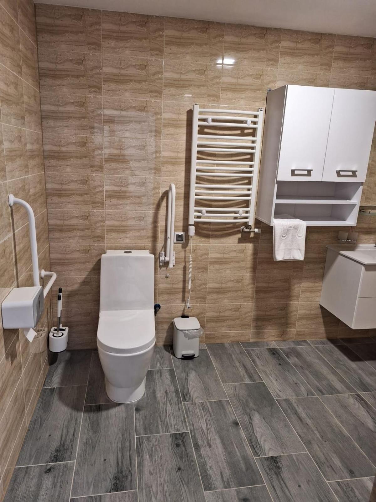 Comfort Stay, Ev, Parking Boleslawiec  Eksteriør billede
