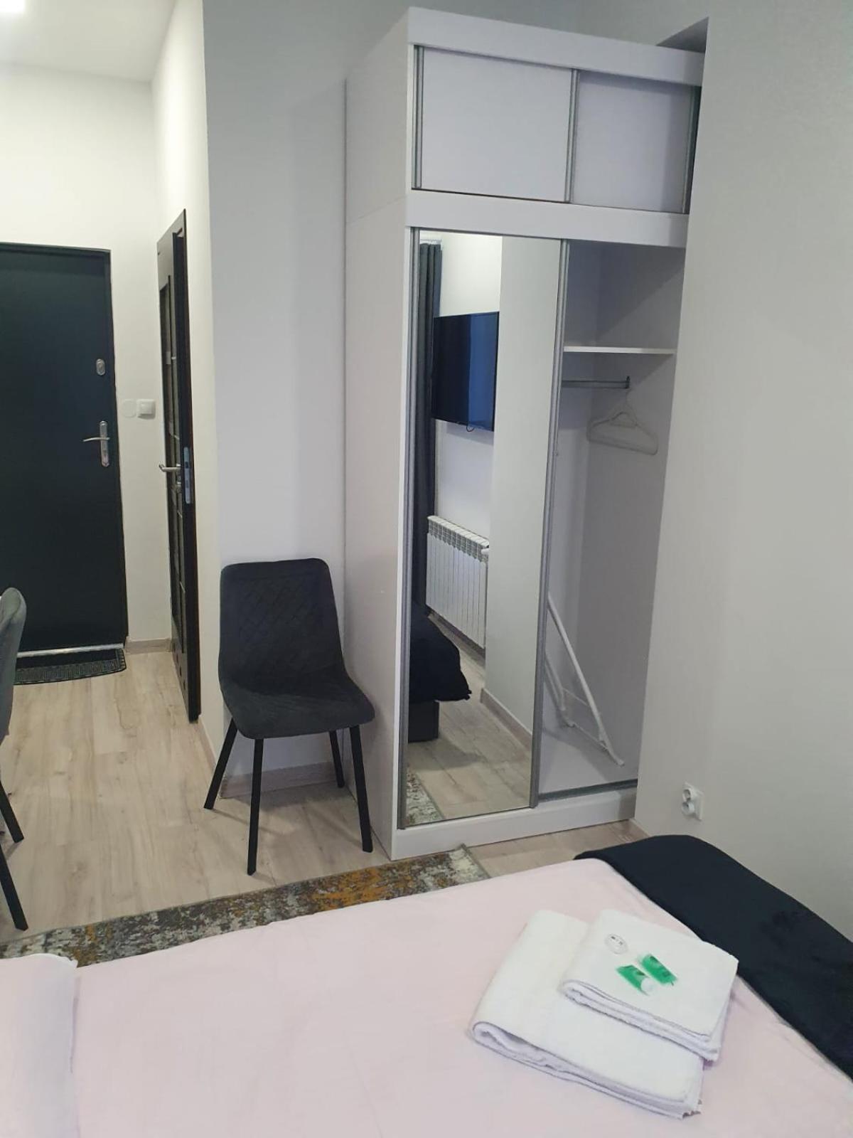 Comfort Stay, Ev, Parking Boleslawiec  Eksteriør billede